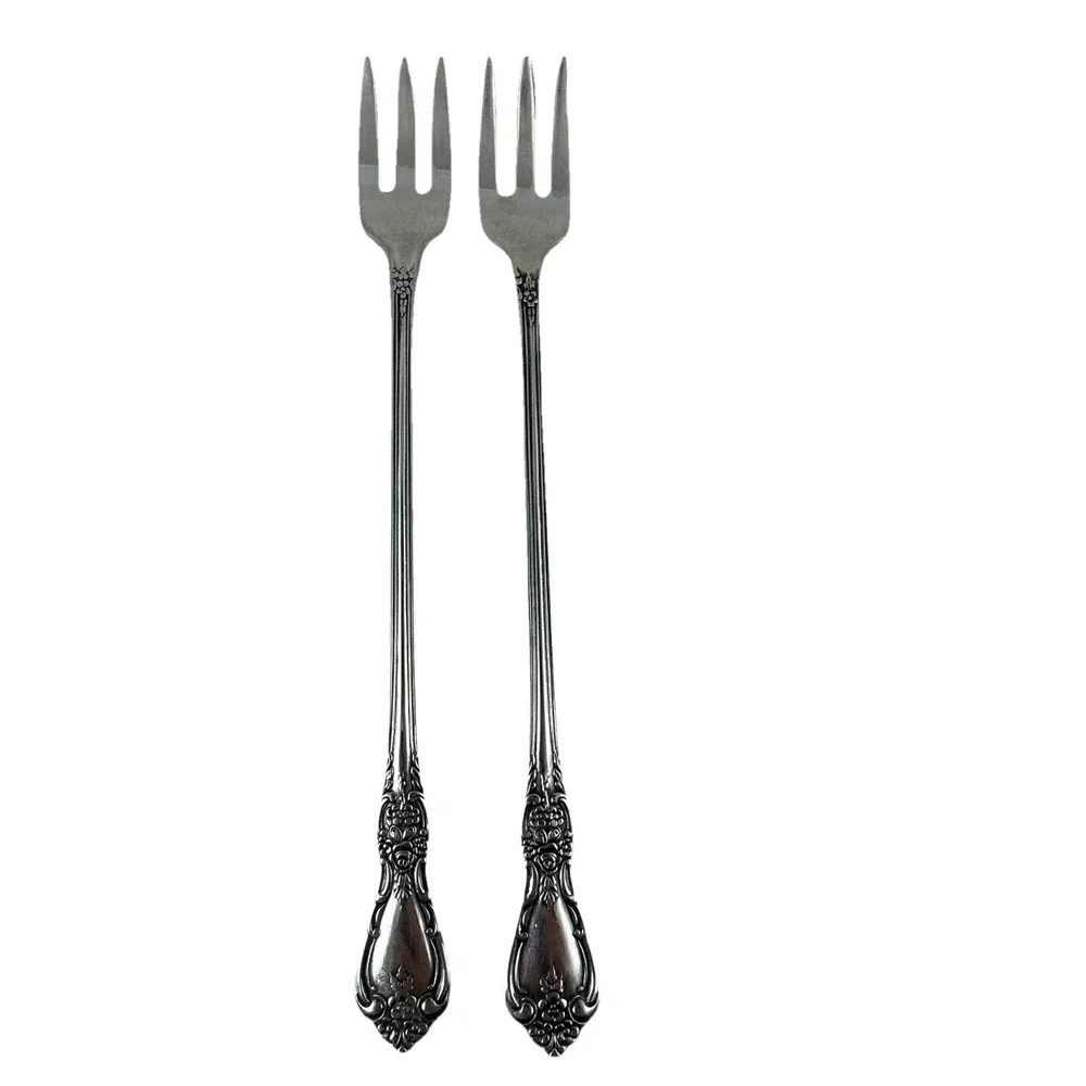 Oneida Distinction Deluxe HH Kennet Square Pickle Appetizer Relish Cocktail Fork